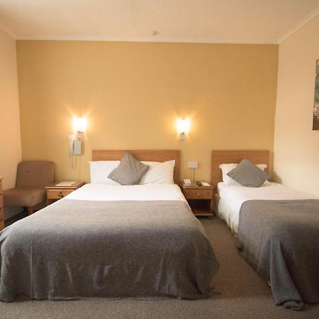 Pinegrove Hotel Карлайл Экстерьер фото