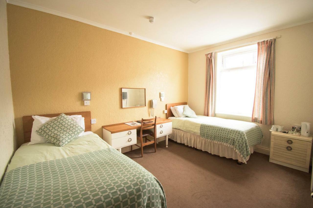 Pinegrove Hotel Карлайл Экстерьер фото