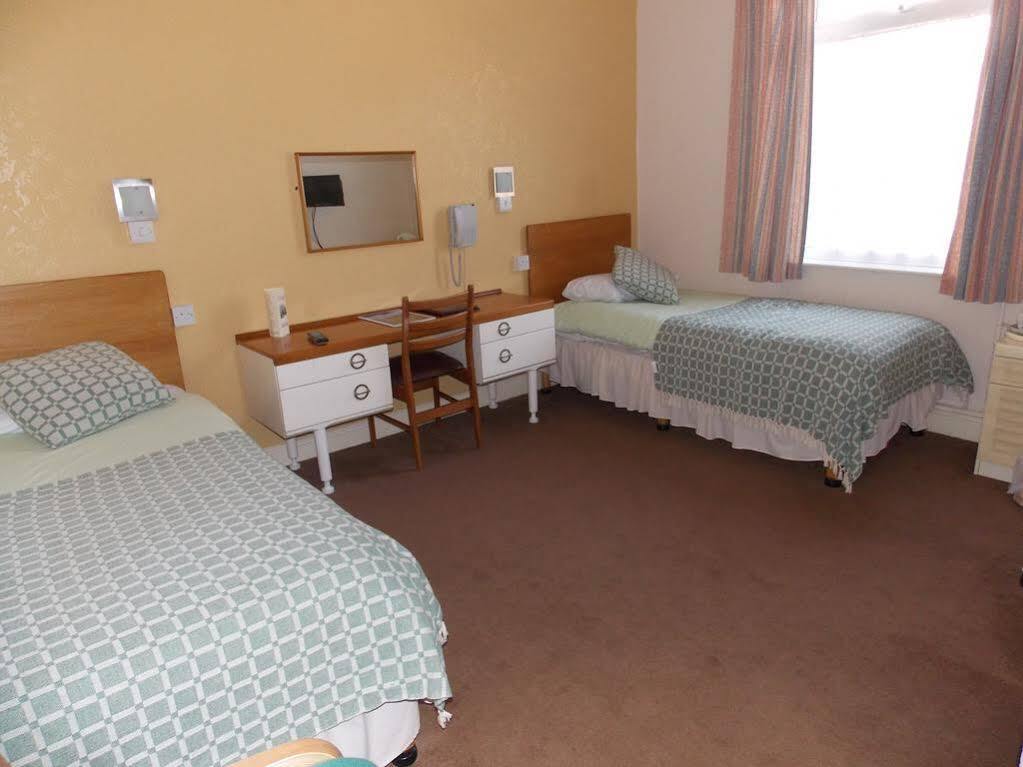 Pinegrove Hotel Карлайл Экстерьер фото