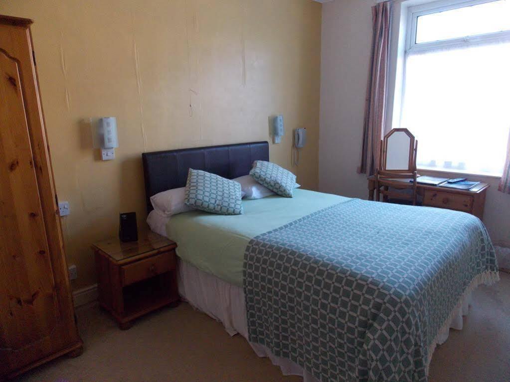 Pinegrove Hotel Карлайл Экстерьер фото